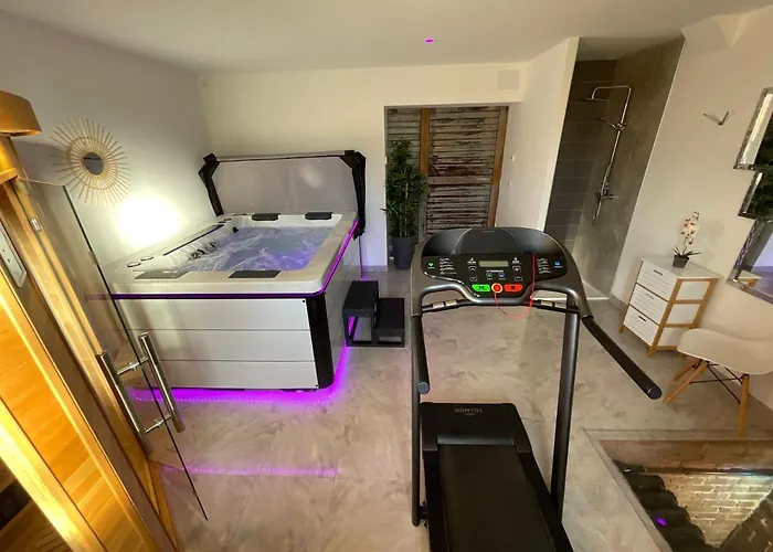 Le Du Pere Chayoux Guest house 4*