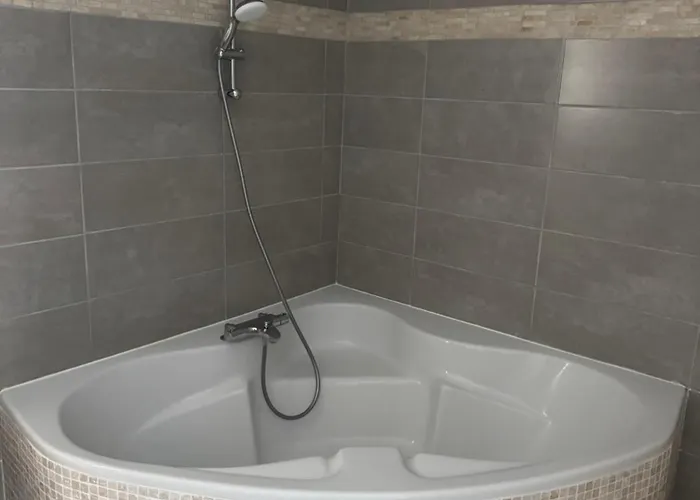 Le Du Pere Chayoux Guest house